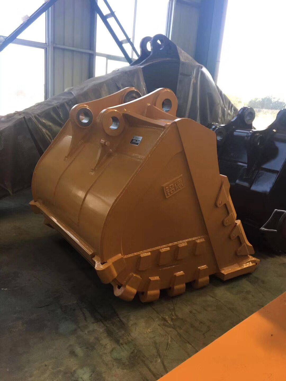 挖掘機土方挖斗與挖機油缸的關鍵作用與技術解析