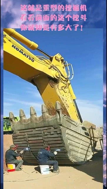 重型挖掘機 從挖斗到油缸，感受工業巨獸的力量
