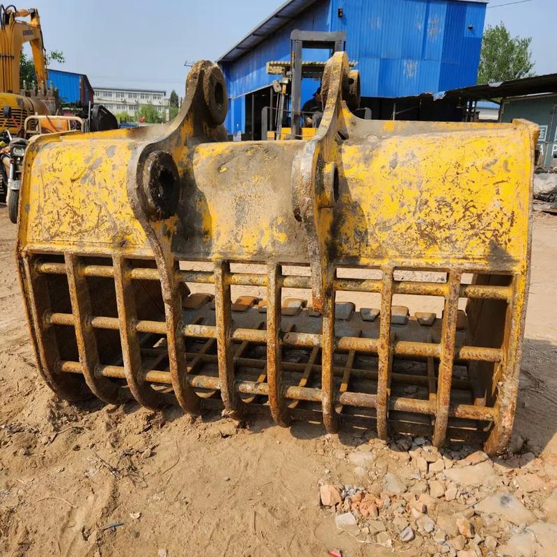 1.8方小松360-7篩斗拆車件 原裝原版品質保障，挖掘機油缸專業解析